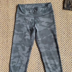 Military print exercise leggings